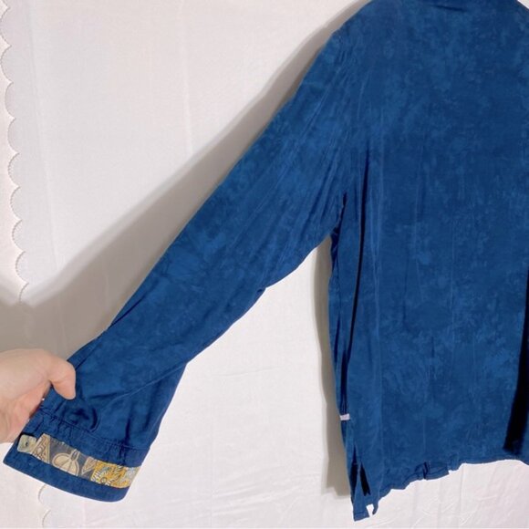 Vintage Nativewear Designs Blue Stonewash Long Sleeve Button Up Blouse M - Picture 12 of 16